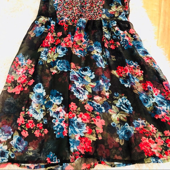 💕Sheer Floral American Rag Summer Dress 💕 - Picture 3 of 5
